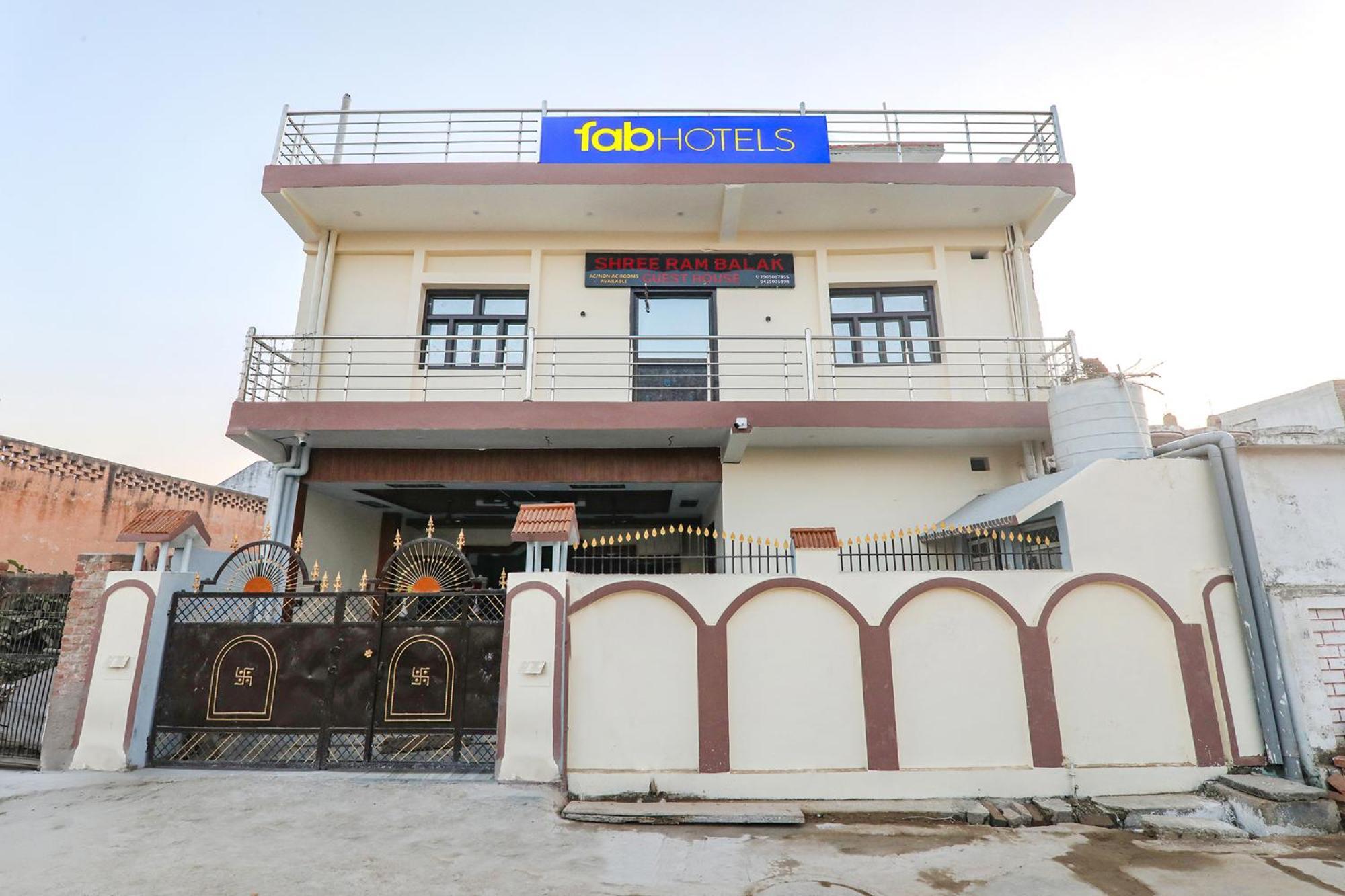 Fabexpress Awadh Inn - 400M From Shri Ram Janam Bhumi Ayodhya エクステリア 写真
